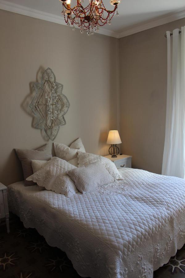 Mas Les Romarins, 10 Min D'Uzes, Piscine Et Grand Jardin Clos, Jeux, Nid De Repos Et Base Pour Activites Dans Le Gard (Adults Only) Extérieur photo