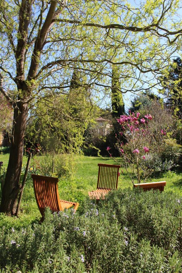 Mas Les Romarins, 10 Min D'Uzes, Piscine Et Grand Jardin Clos, Jeux, Nid De Repos Et Base Pour Activites Dans Le Gard (Adults Only) Extérieur photo